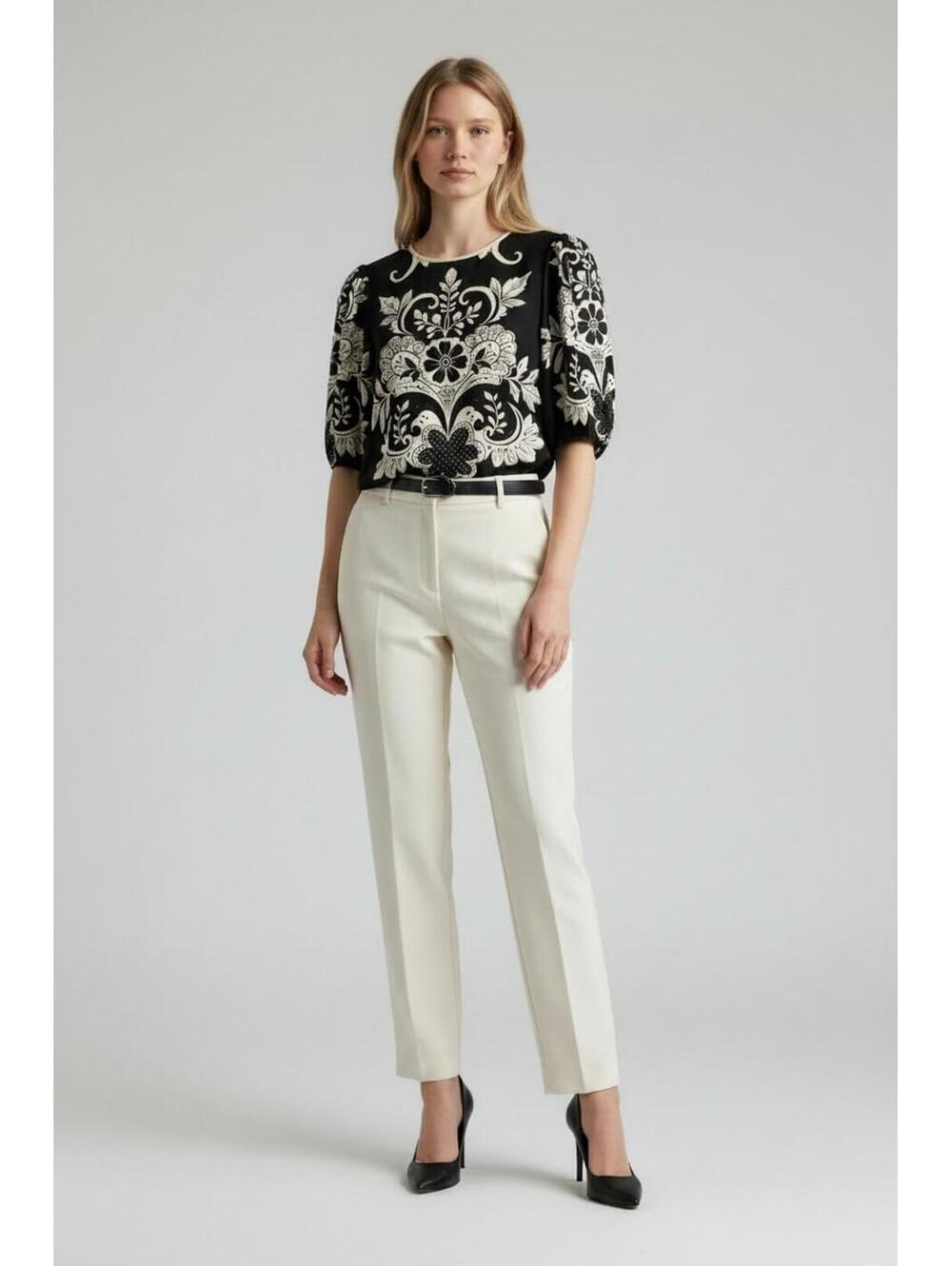 SHEIN Black and Cream Ornamental Floral Print Short Sleeve Top, Size Large